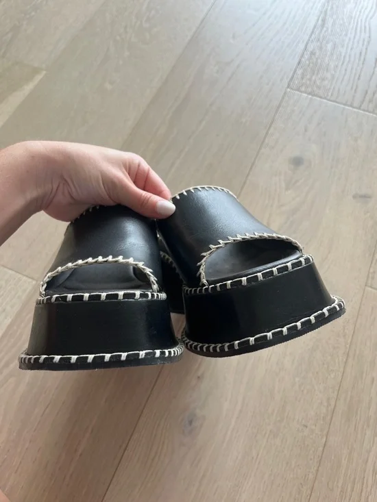 Farm Rio Black Wedge Mule Sandal - Picture 7 of 7